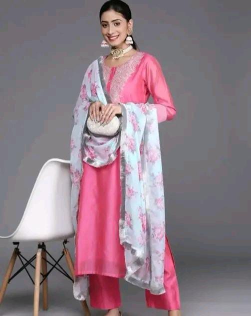 Aishani Fashionable Women Dupatta Sets