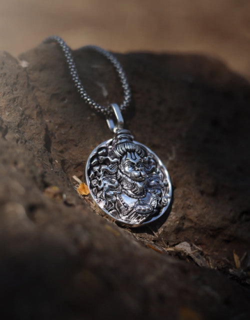 Men's Silver Chain with Hanuman Pendant - myonlineshope.in