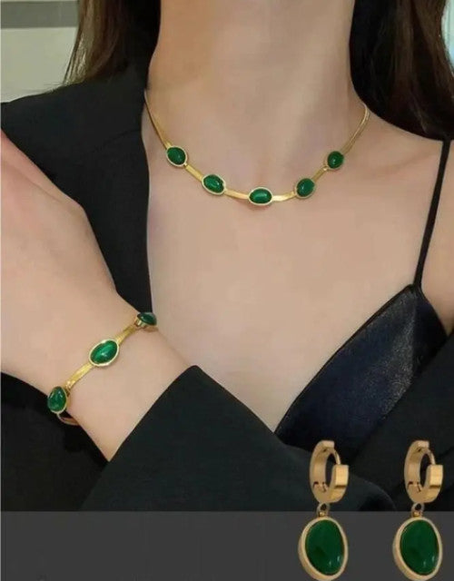 Women's Necklace Stainless Steel Oval Green Crystal Pendant Necklace - myonlineshope.in
